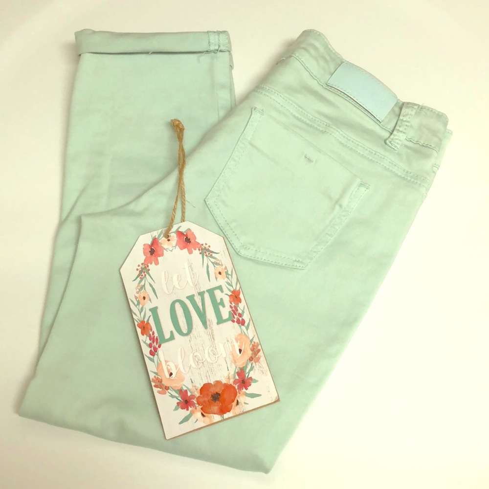 🎉Host Pick!🎉Buffalo David Bitton Cropped Pants